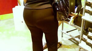 레즈비언 흑단 초콜릿 블랙 능 레즈비언 먹 오 에 이 테이블