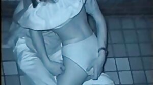 초콜릿 소녀 Adriana Malao 간의