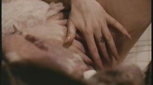 그녀를 얻는 단단한 몸을 가진 멋진 병아리를 찾고 있습니다 ...