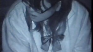 그녀의 보지 깊숙이 숨기고 있는 브리트니 앤드류스
