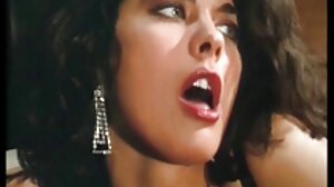 섹시한중년여성 성별 강사 는 데 도움이 대 커플 Fuck 나